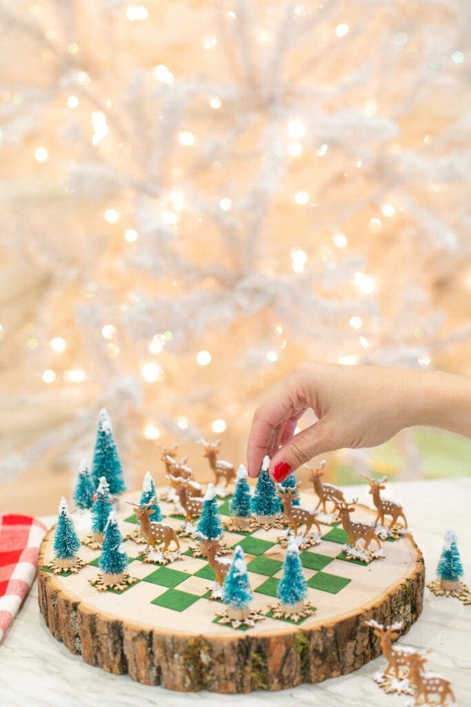 How to make a DIY winter checkers game